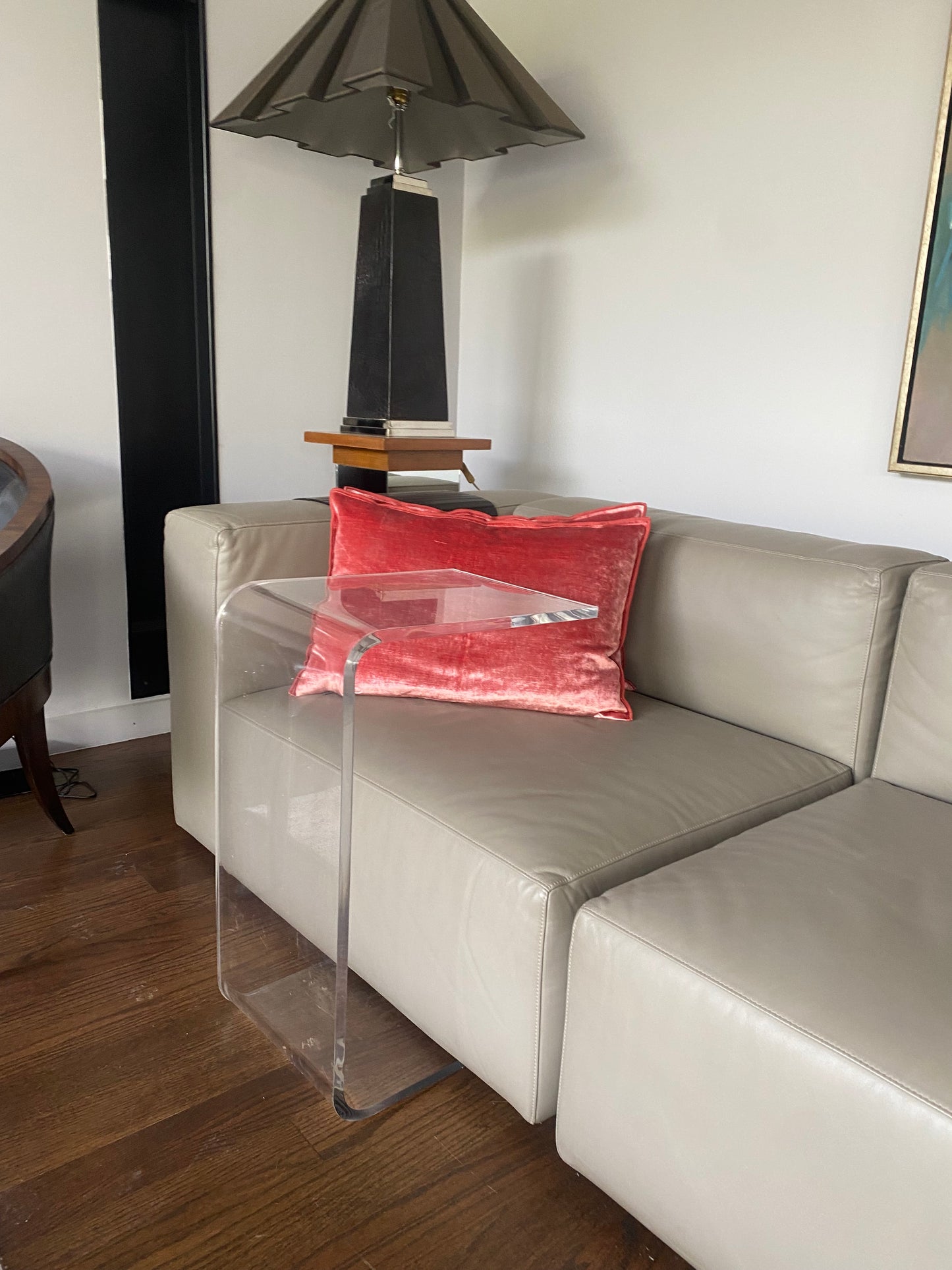 Curva Acrylic Slide Table ( C-Shaped )