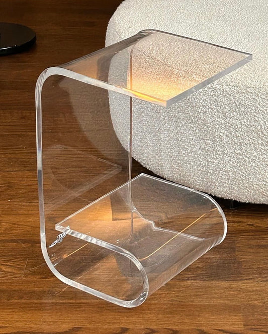 Plexiglass End Table ( G-shaped )