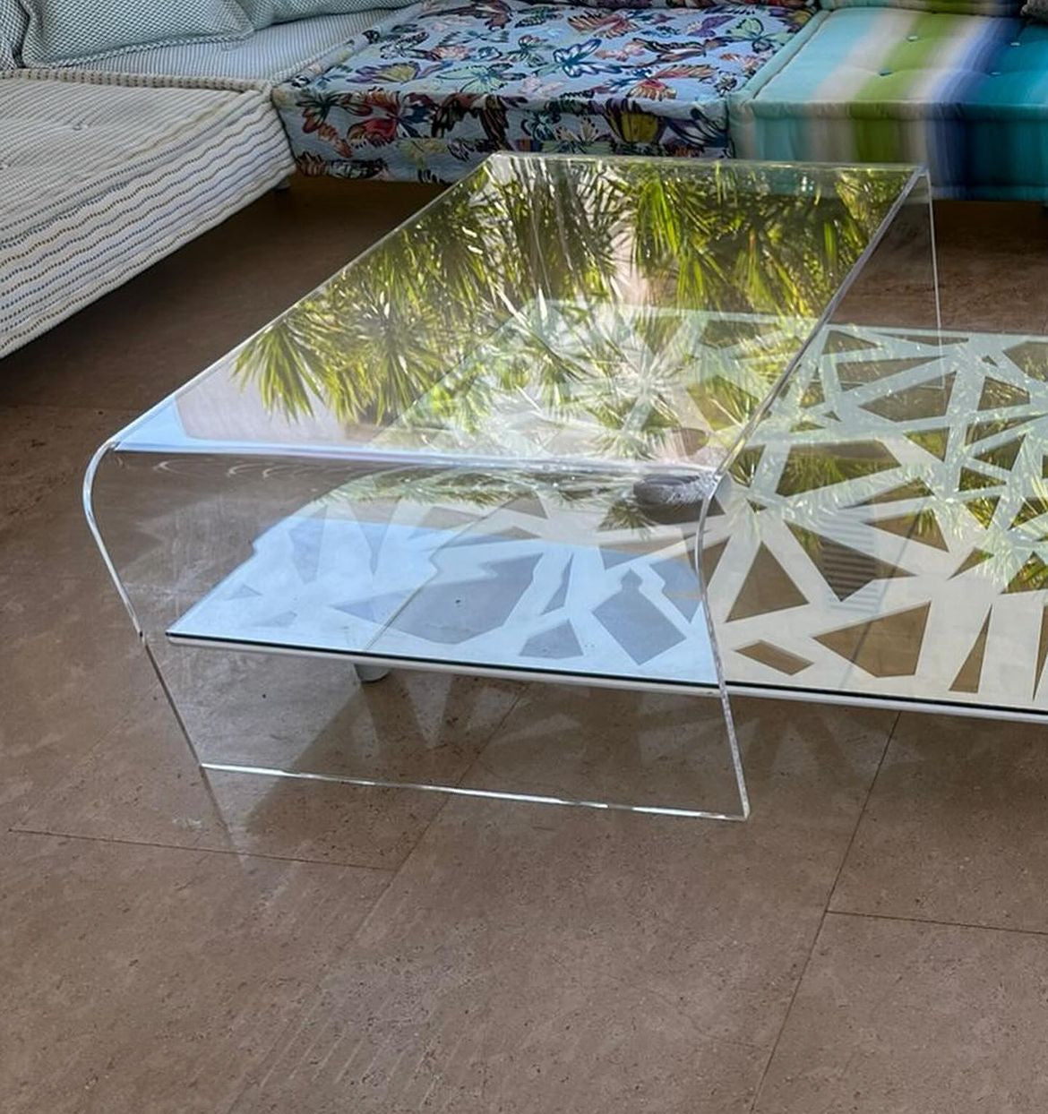 Simple Plexiglass Cocktail Table