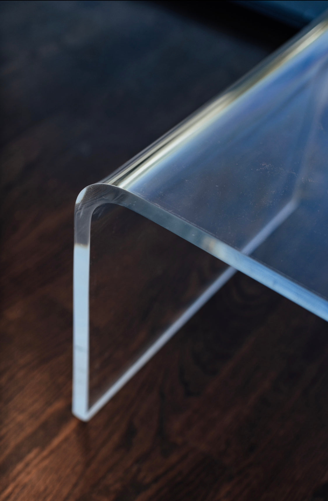 Simple Plexiglass Cocktail Table