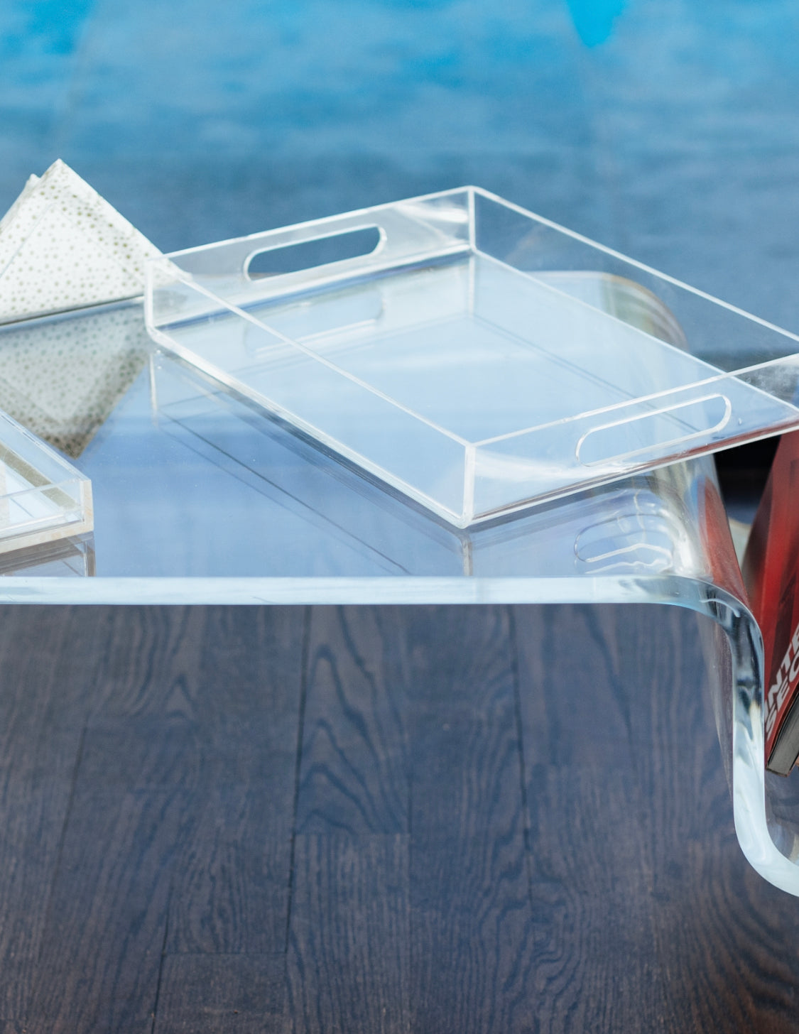 Simple Plexiglass Serving Tray